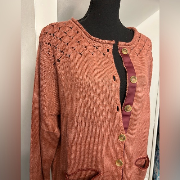 Evy’s Tree- large cardigan - Picture 2 of 7